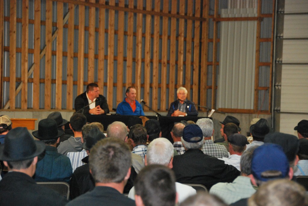  Farmers gathered for Cribit's Seeds anniversary event heard social media has been a curse and a blessing. Photo credit to Erin Calhoun.