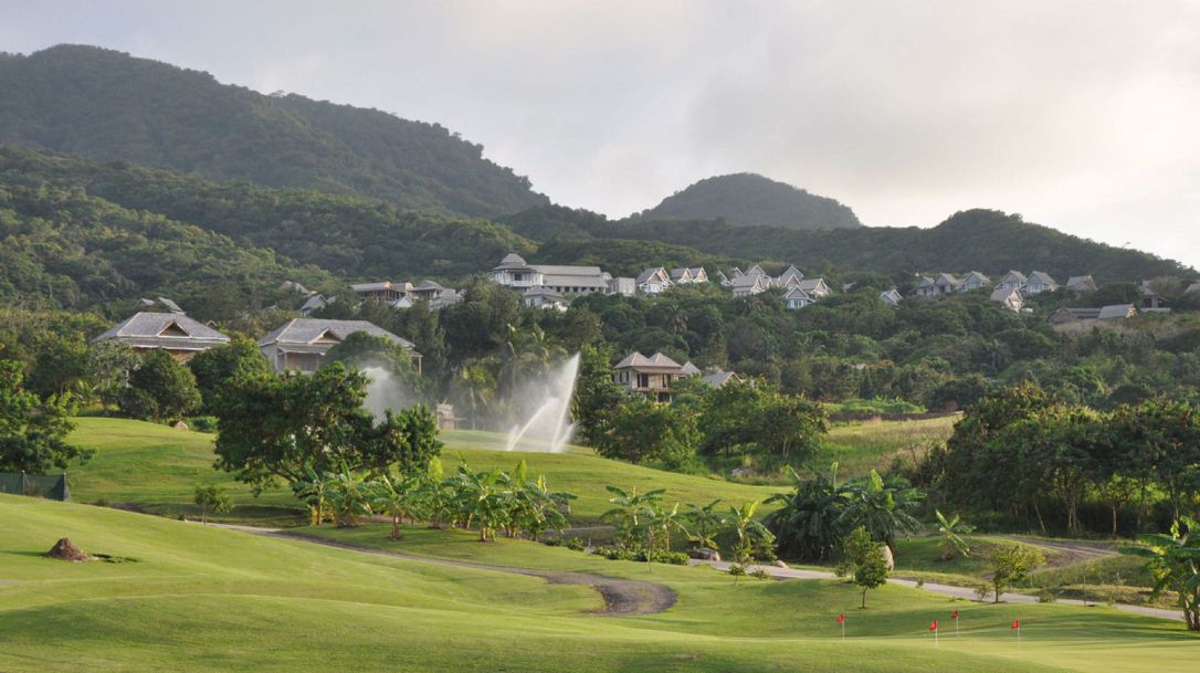 St. Kitts, Kittitian Hill: visiting a farm with breezy charm