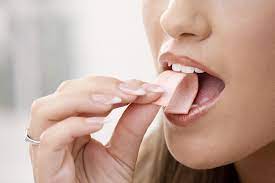 Lettuce fight the pandemic with chewing gum